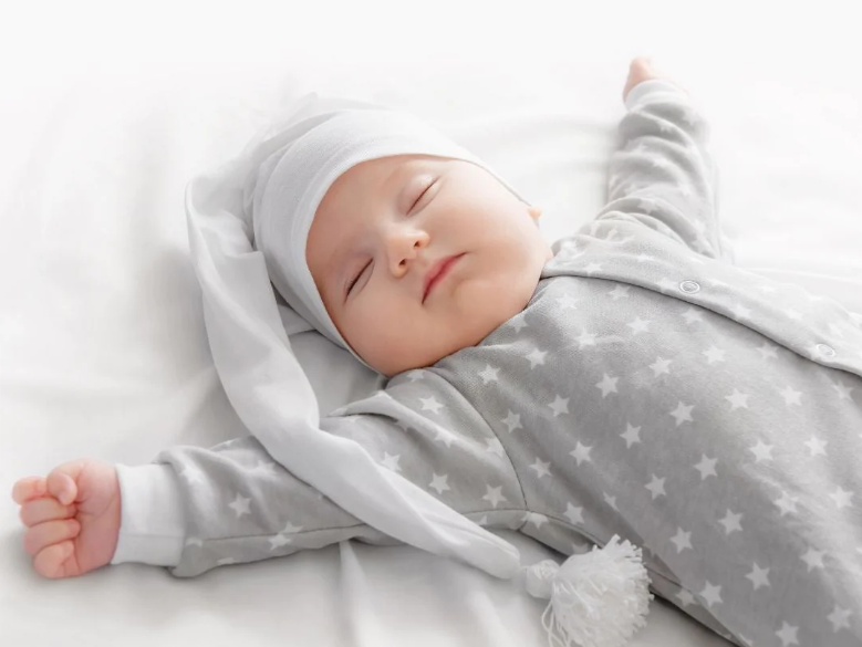 Mua quần áo cho bé sơ sinh phải nhớ điều này