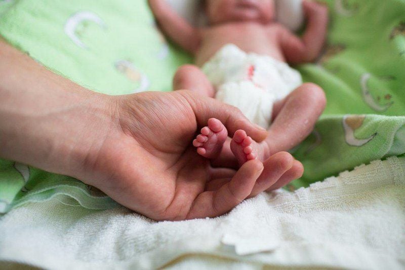 Có nên tiêm thuốc trưởng thành phổi cho thai nhi?