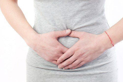 Vì sao mới bầu thường thấy đau bụng dưới?