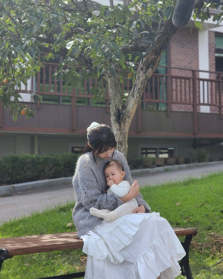 Đứa trẻ lớn lên trong tình thương của bố mẹ, ông bà chắc chắn là tốt nhất.
