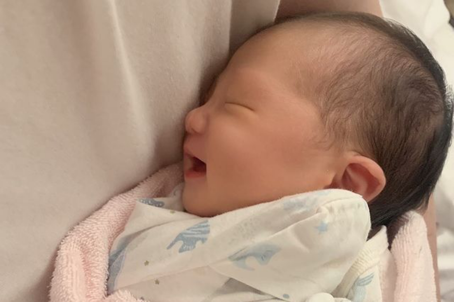 Tôi đã thật sự 'quẳng' con cho giúp việc